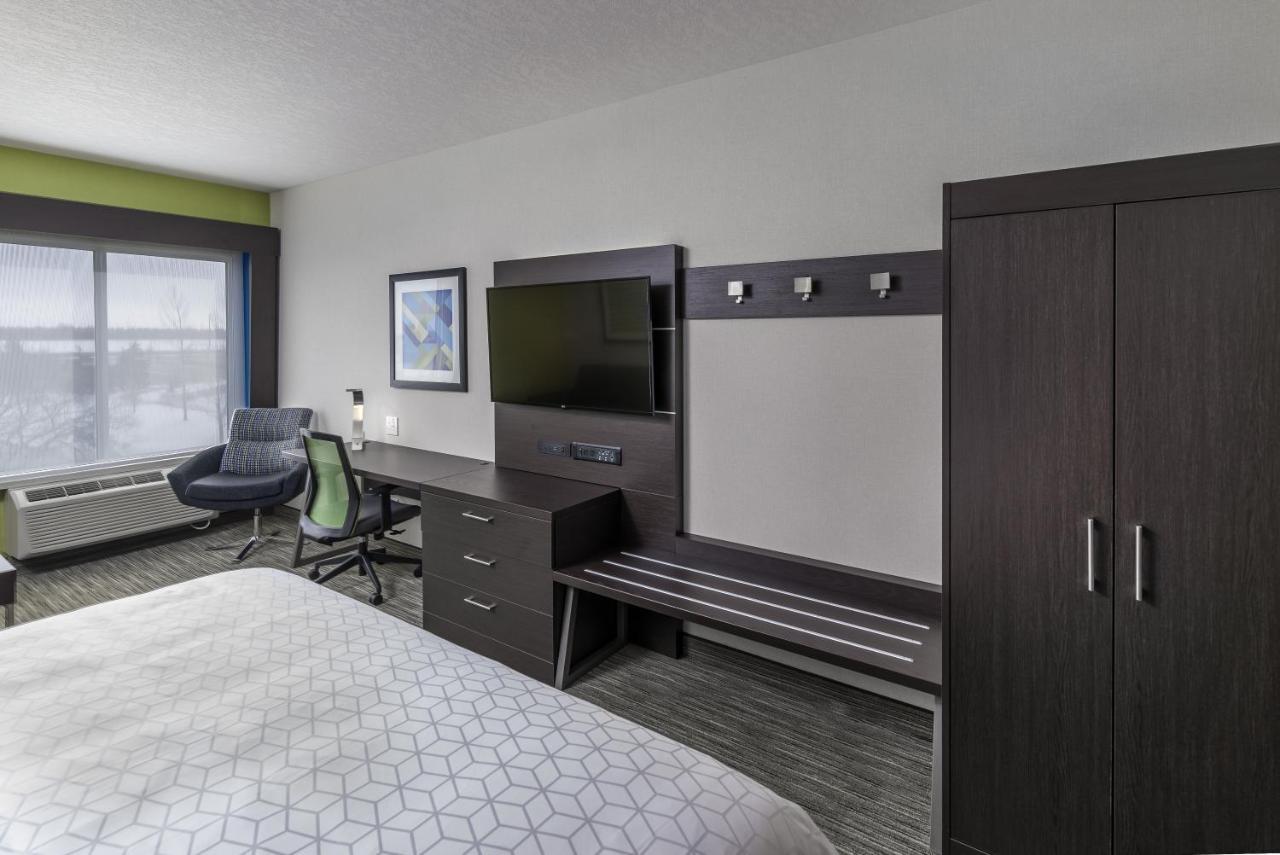 Holiday Inn Express & Suites Kelowna - East By Ihg Dış mekan fotoğraf