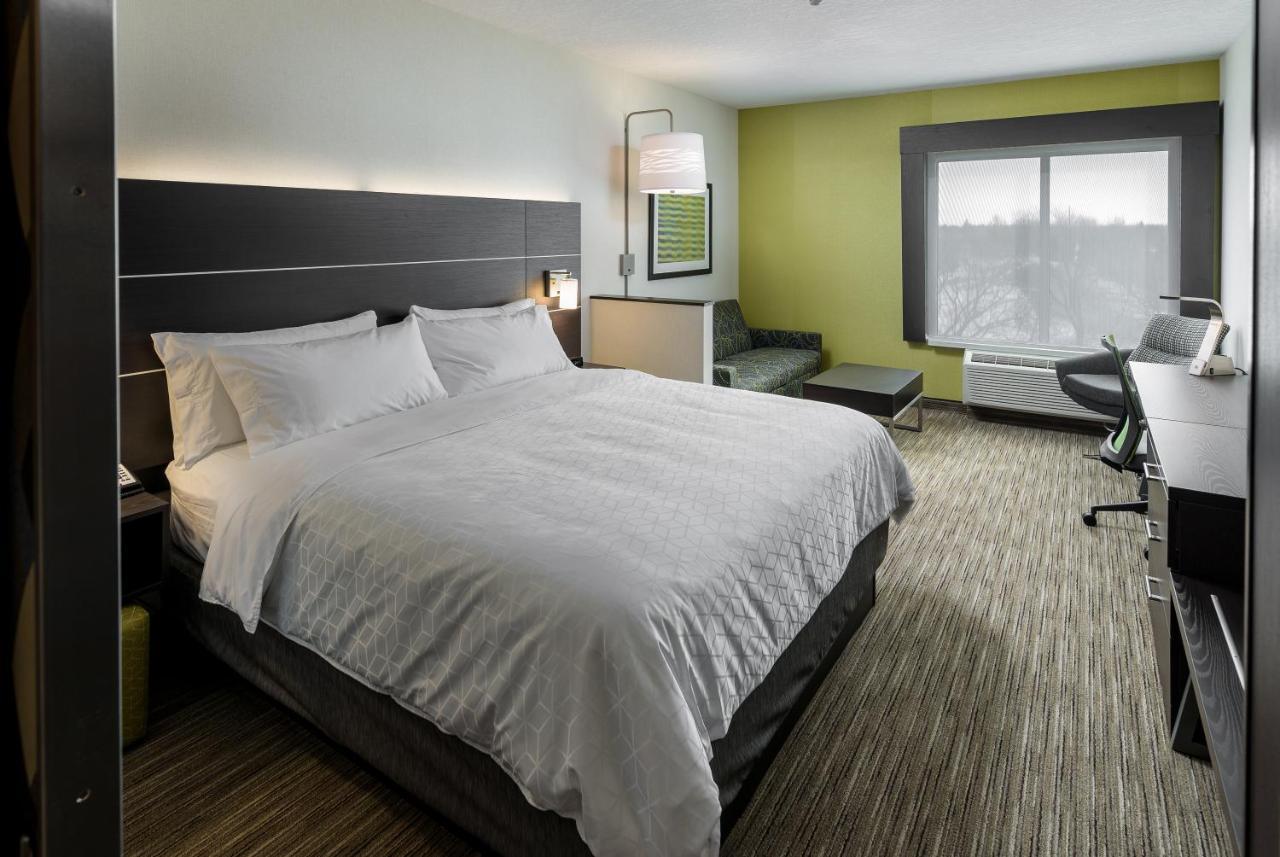 Holiday Inn Express & Suites Kelowna - East By Ihg Dış mekan fotoğraf