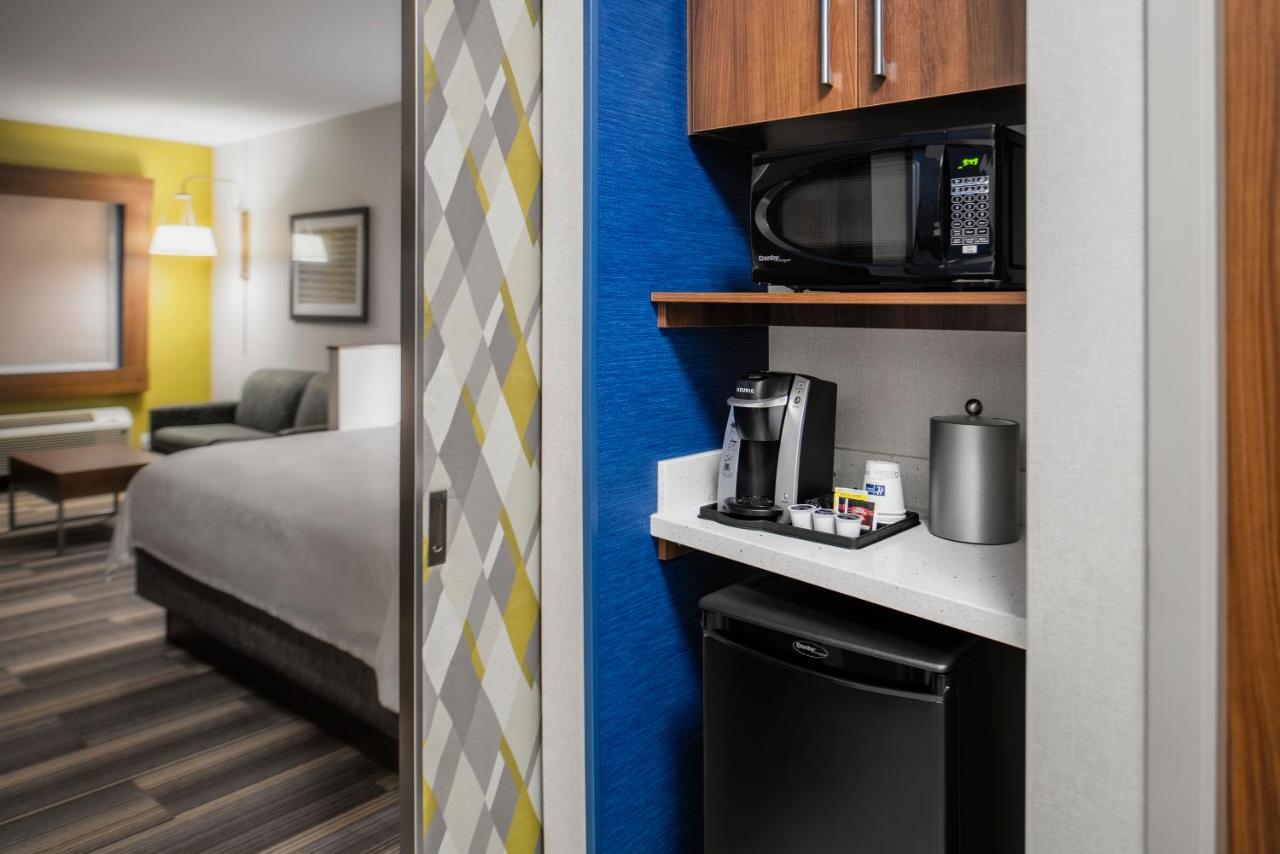 Holiday Inn Express & Suites Kelowna - East By Ihg Dış mekan fotoğraf